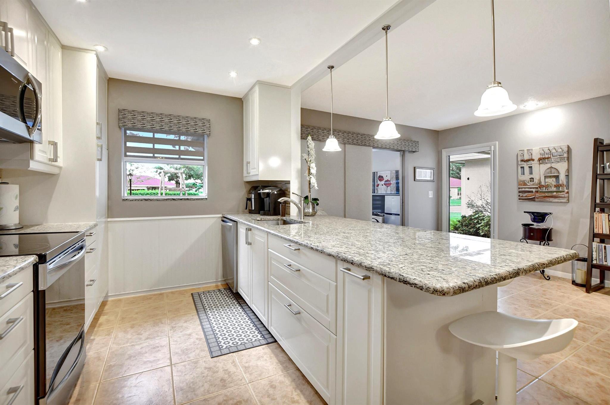 HIGH POINT OF DELRAY SEC 7 CONDO - Residential