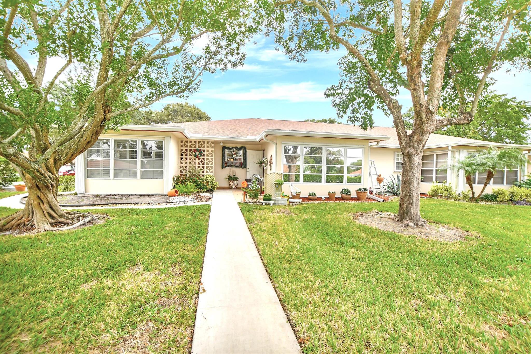 HIGH POINT OF DELRAY SEC 7 CONDO - Residential