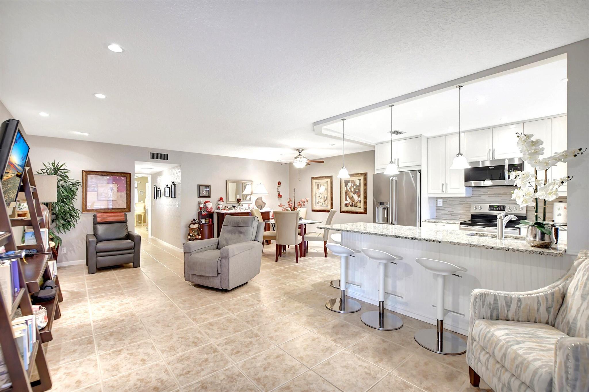 HIGH POINT OF DELRAY SEC 7 CONDO - Residential