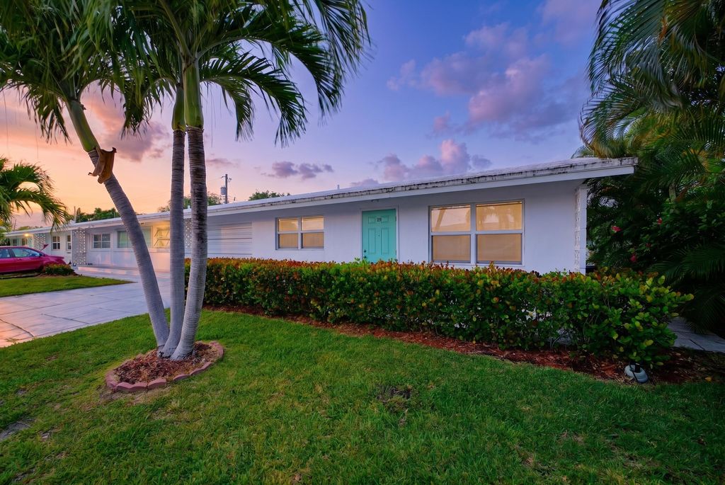 Photo of 728 Ridge Road #35, Lantana, FL 33462 (MLS # B26028072)