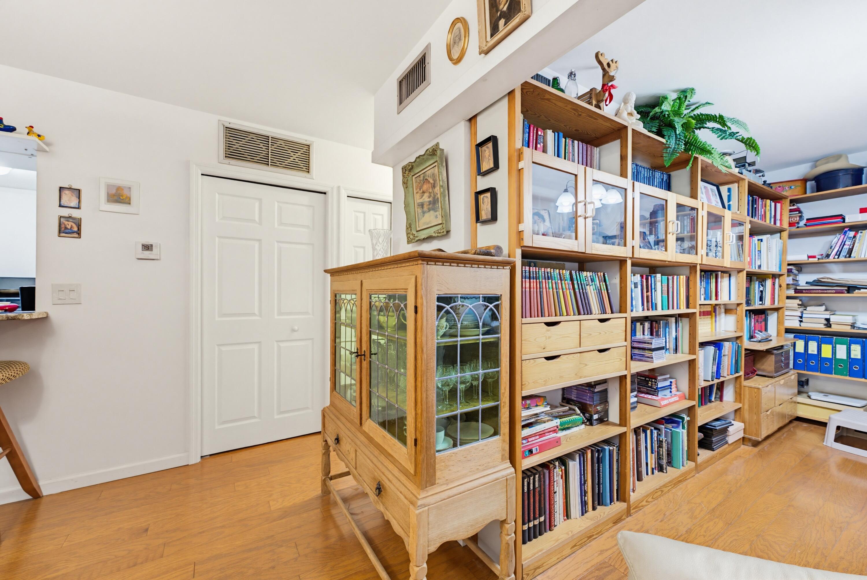 HOLLY HOUSE INC CONDO IN - Residential