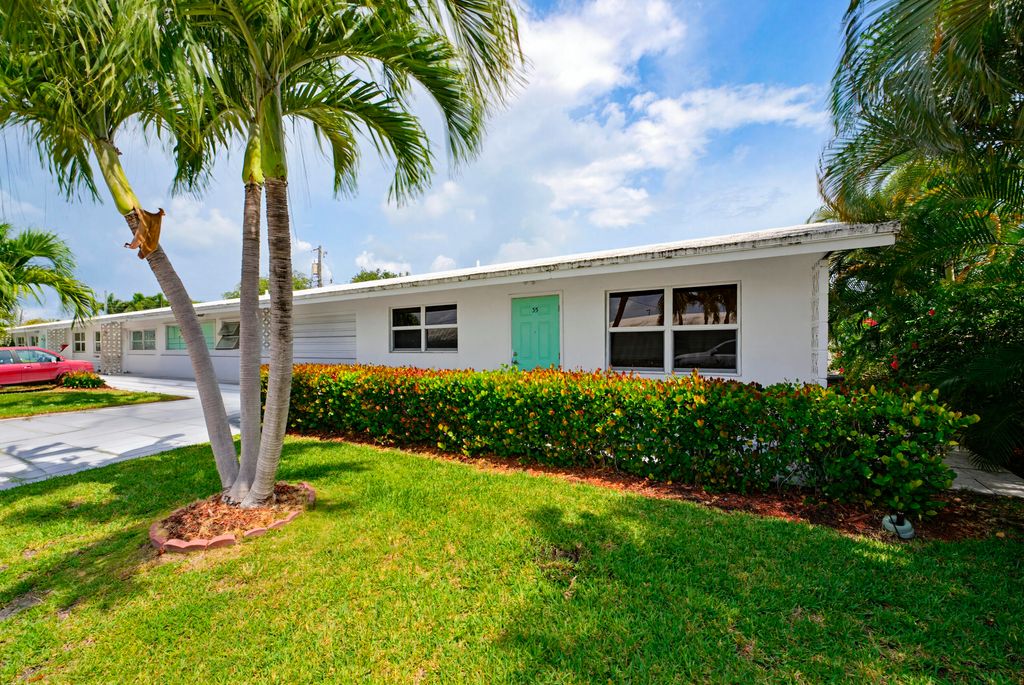 Photo of 728 Ridge Road #35, Lantana, FL 33462 (MLS # B26028072)