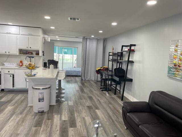 HIGH POINT WEST CONDO - Residential Lease