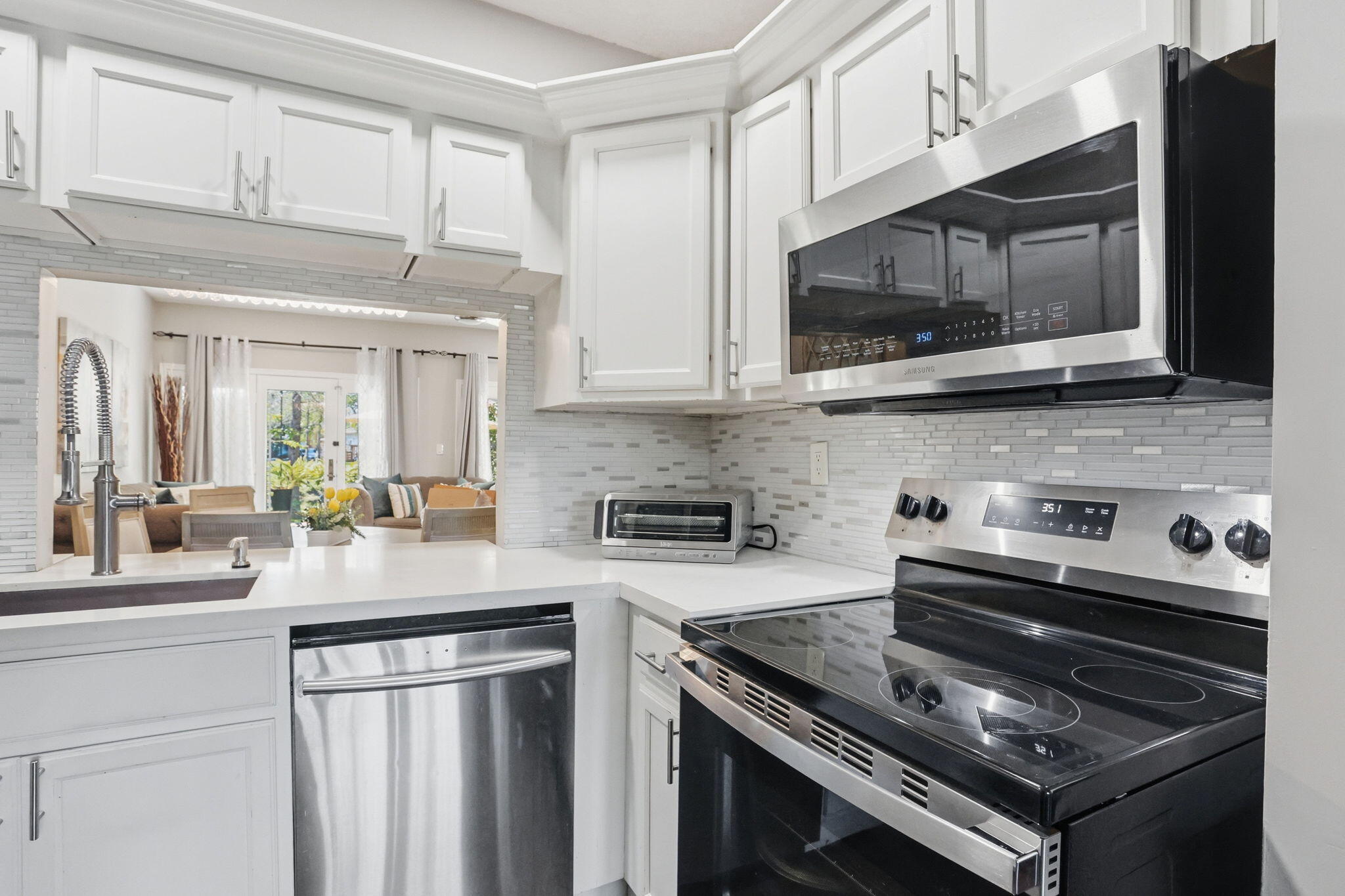 WOODLAKE SHORES - Residential