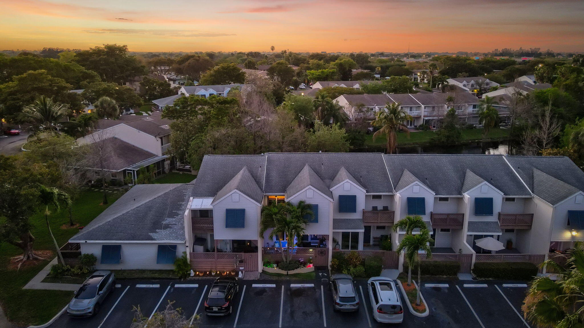 WOODLAKE SHORES - Residential