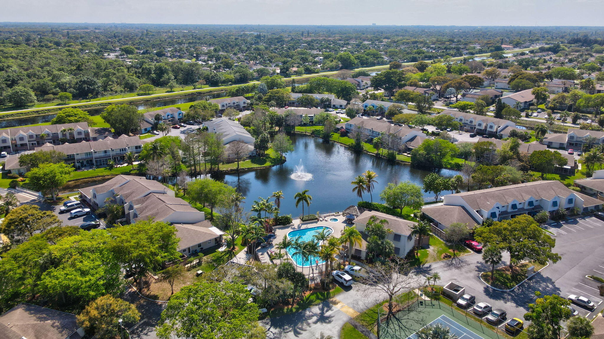 WOODLAKE SHORES - Residential