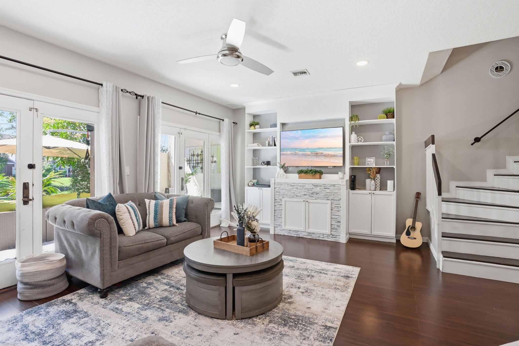 WOODLAKE SHORES - Residential