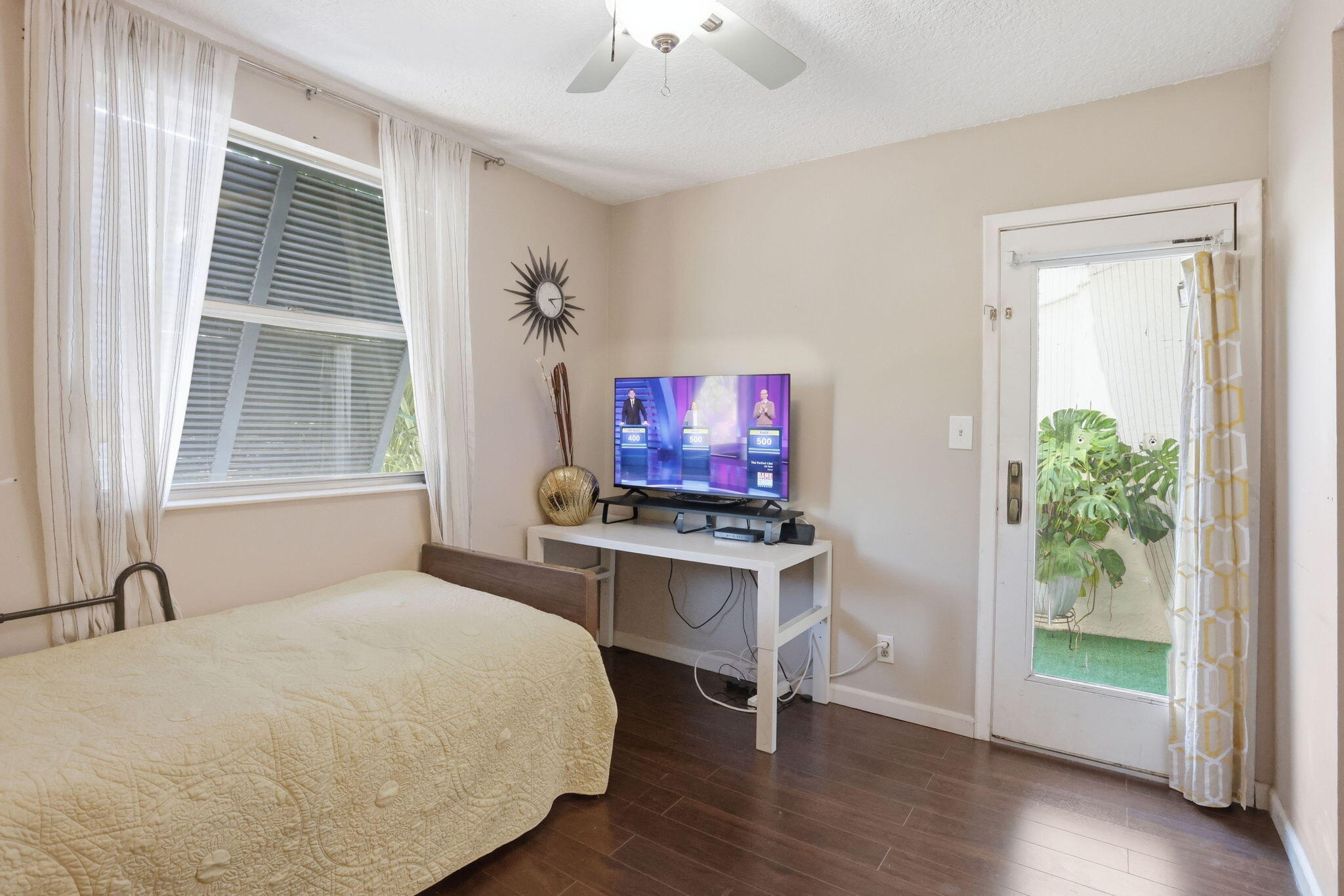 WOODLAKE SHORES - Residential