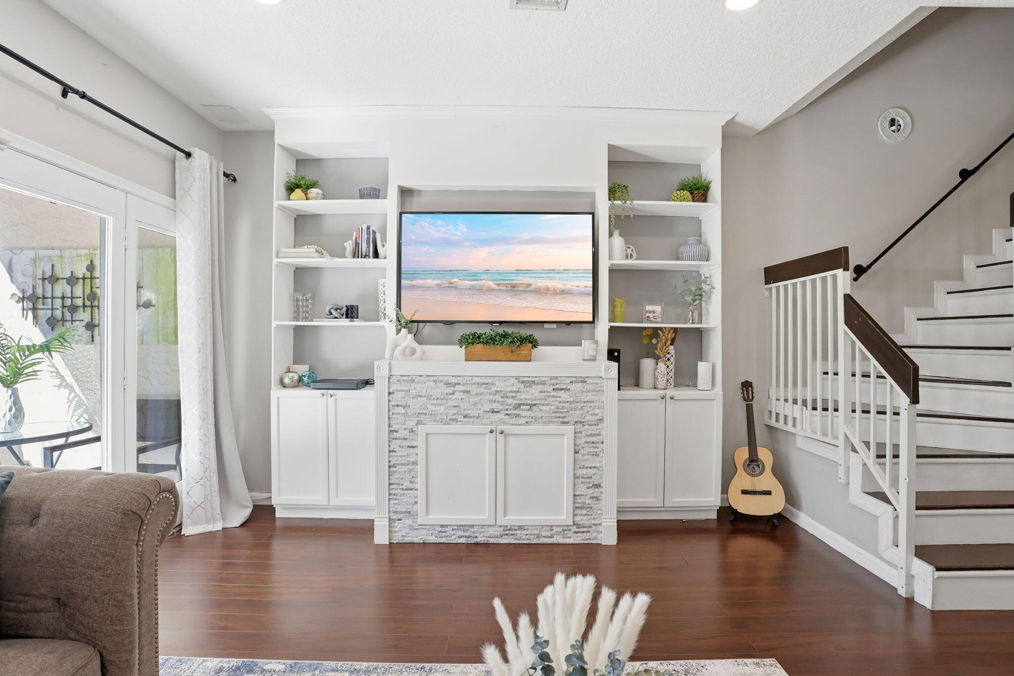 WOODLAKE SHORES - Residential