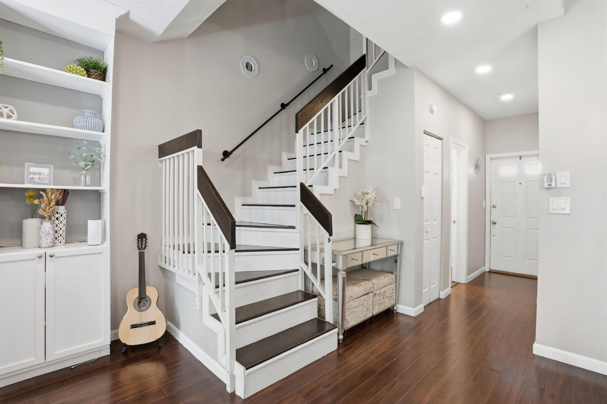 WOODLAKE SHORES - Residential