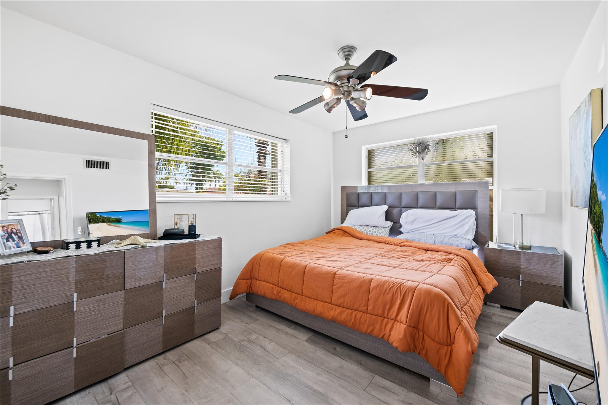 Lyons Park First Add 40-2 - Residential