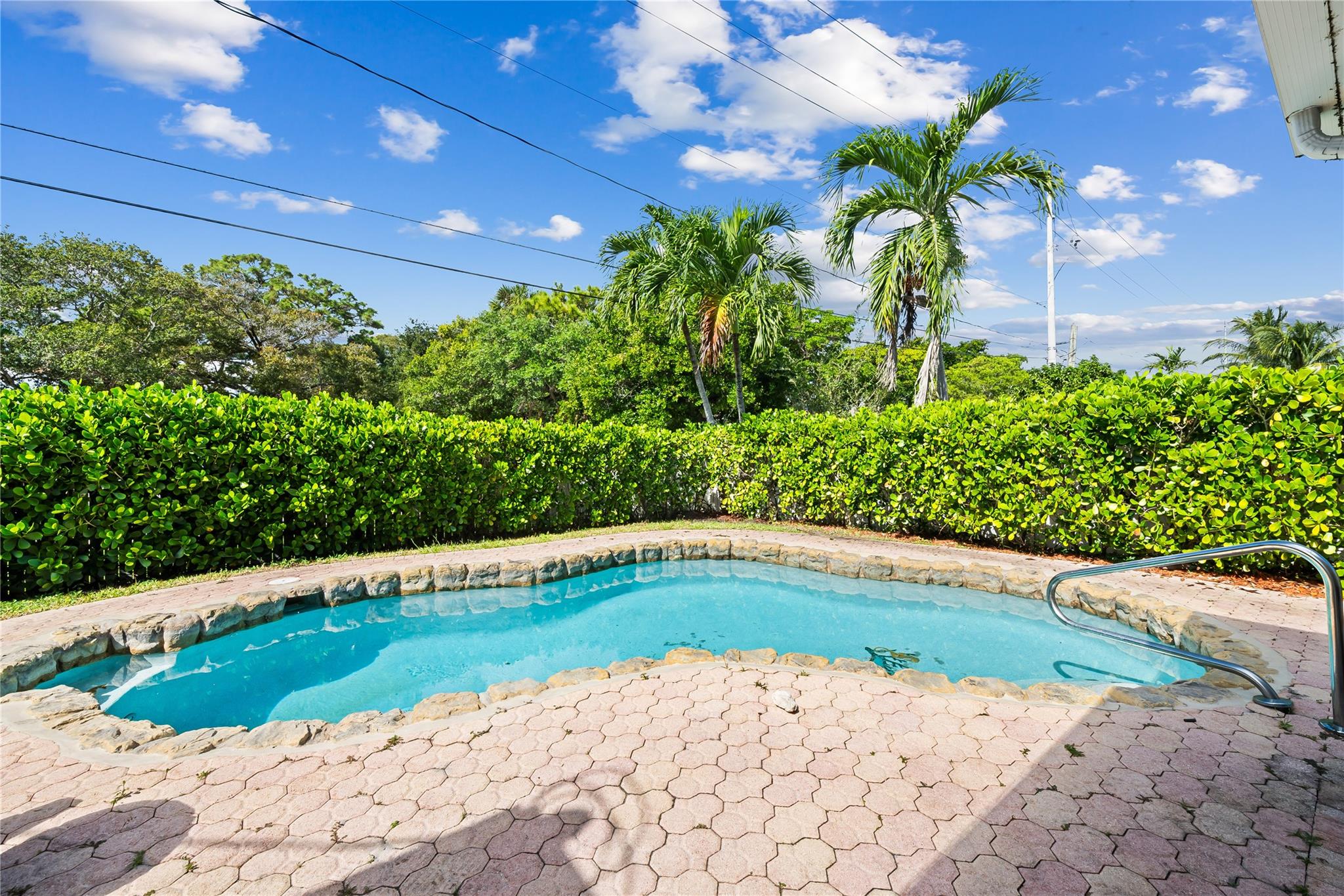 Lyons Park First Add 40-2 - Residential