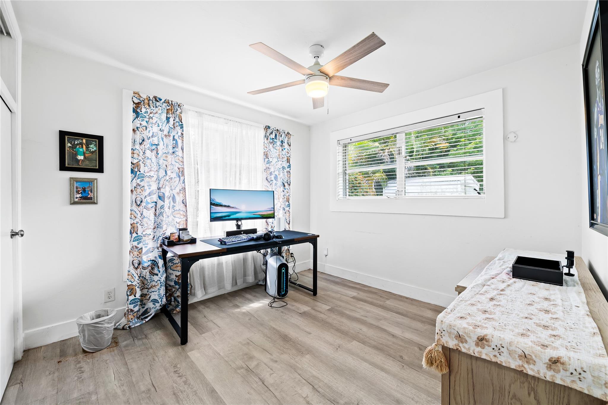 Lyons Park First Add 40-2 - Residential