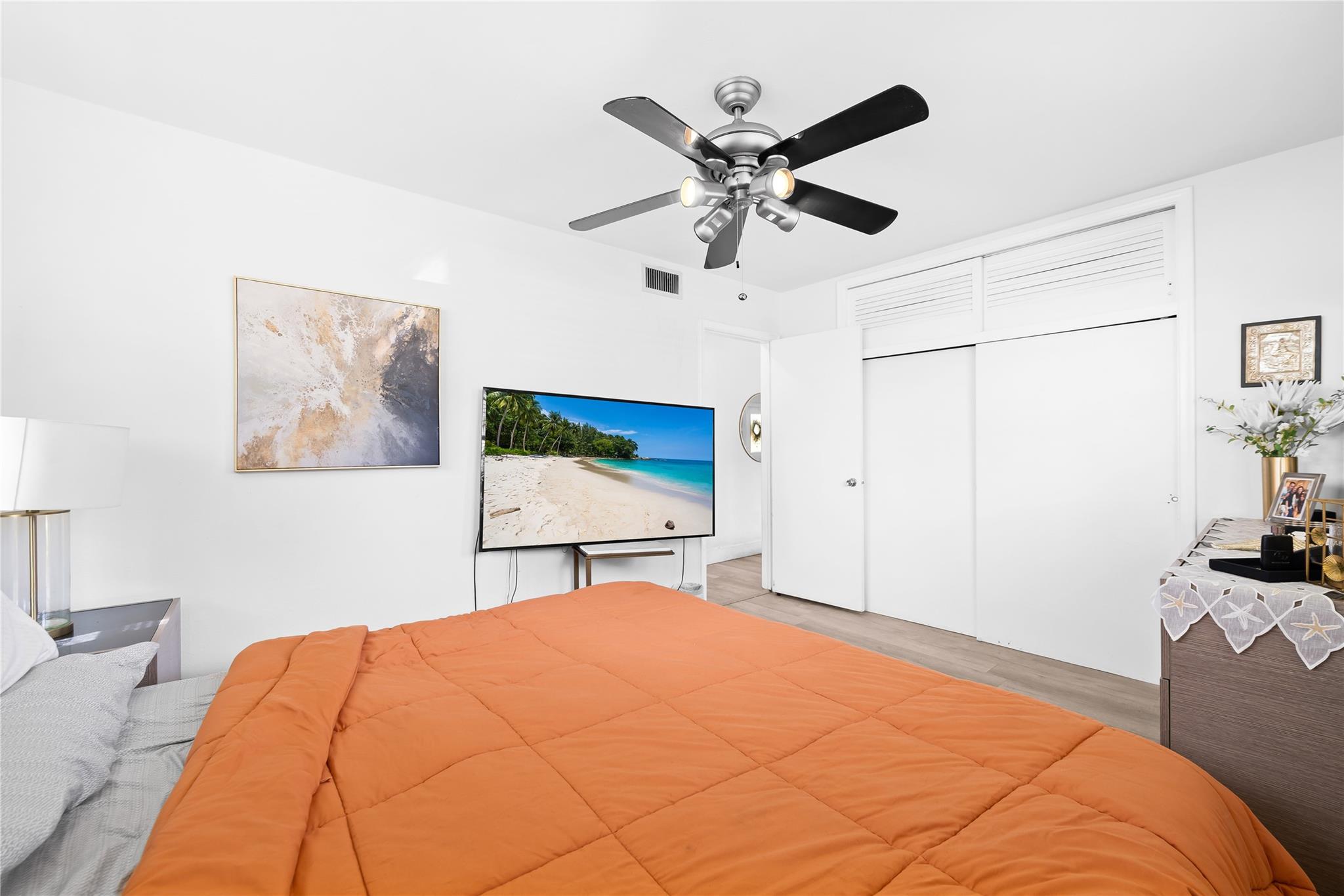 Lyons Park First Add 40-2 - Residential