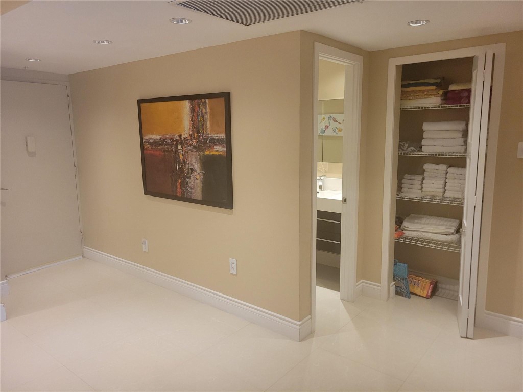 OCEAN RESERVE - Residential