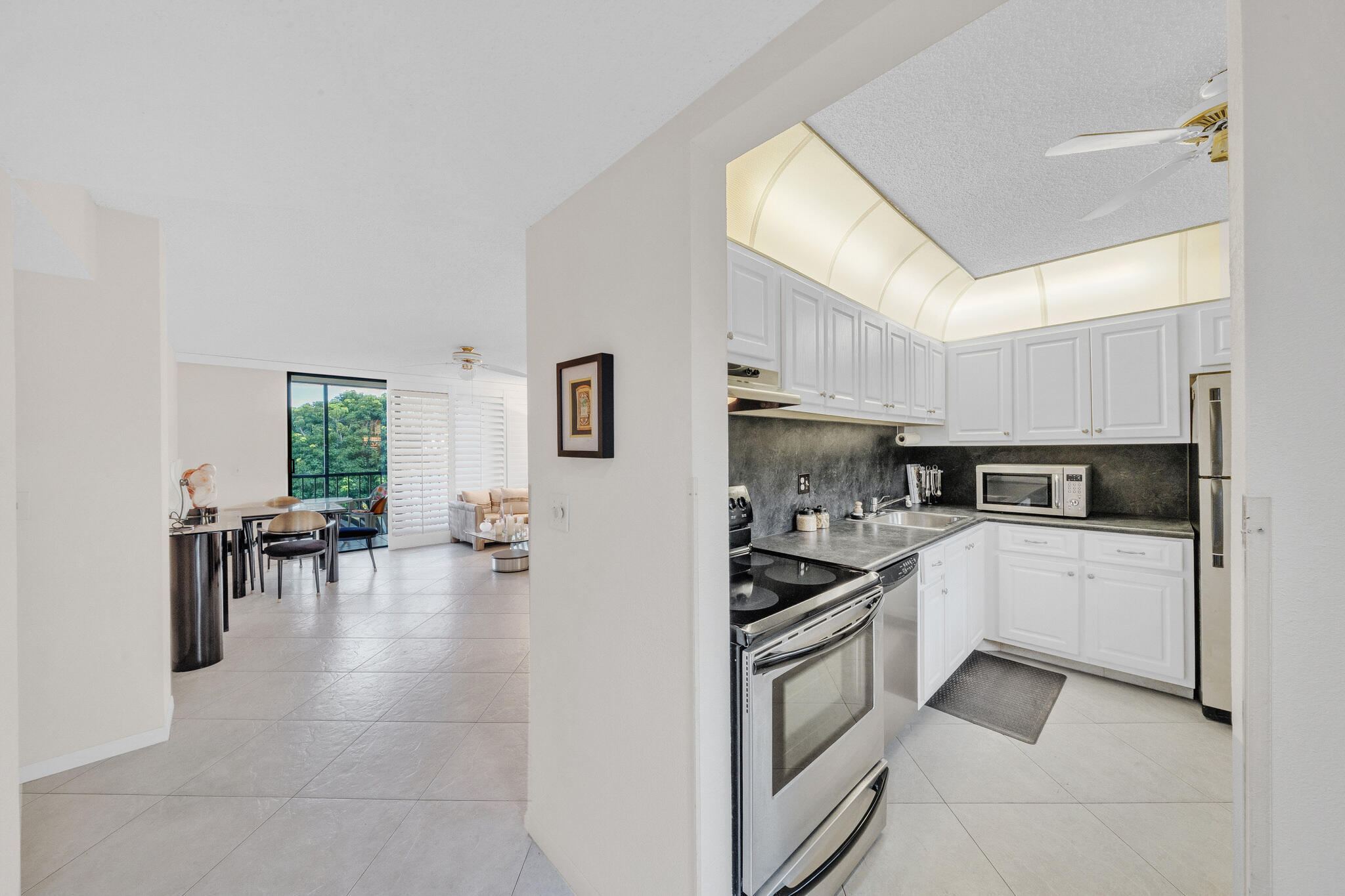 5280 LAS VERDES Circle 320