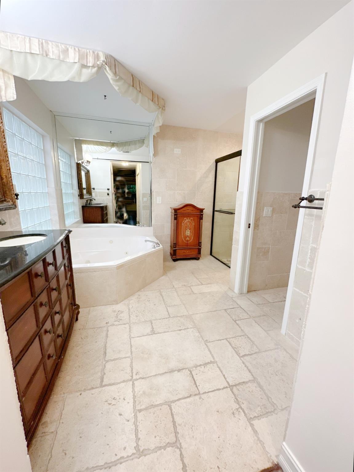 Symphony Bay - Residential