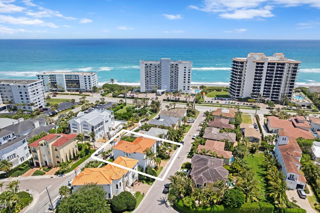 Photo of 471 Surfside Lane, Juno Beach, FL 33408 (MLS # R10958595)
