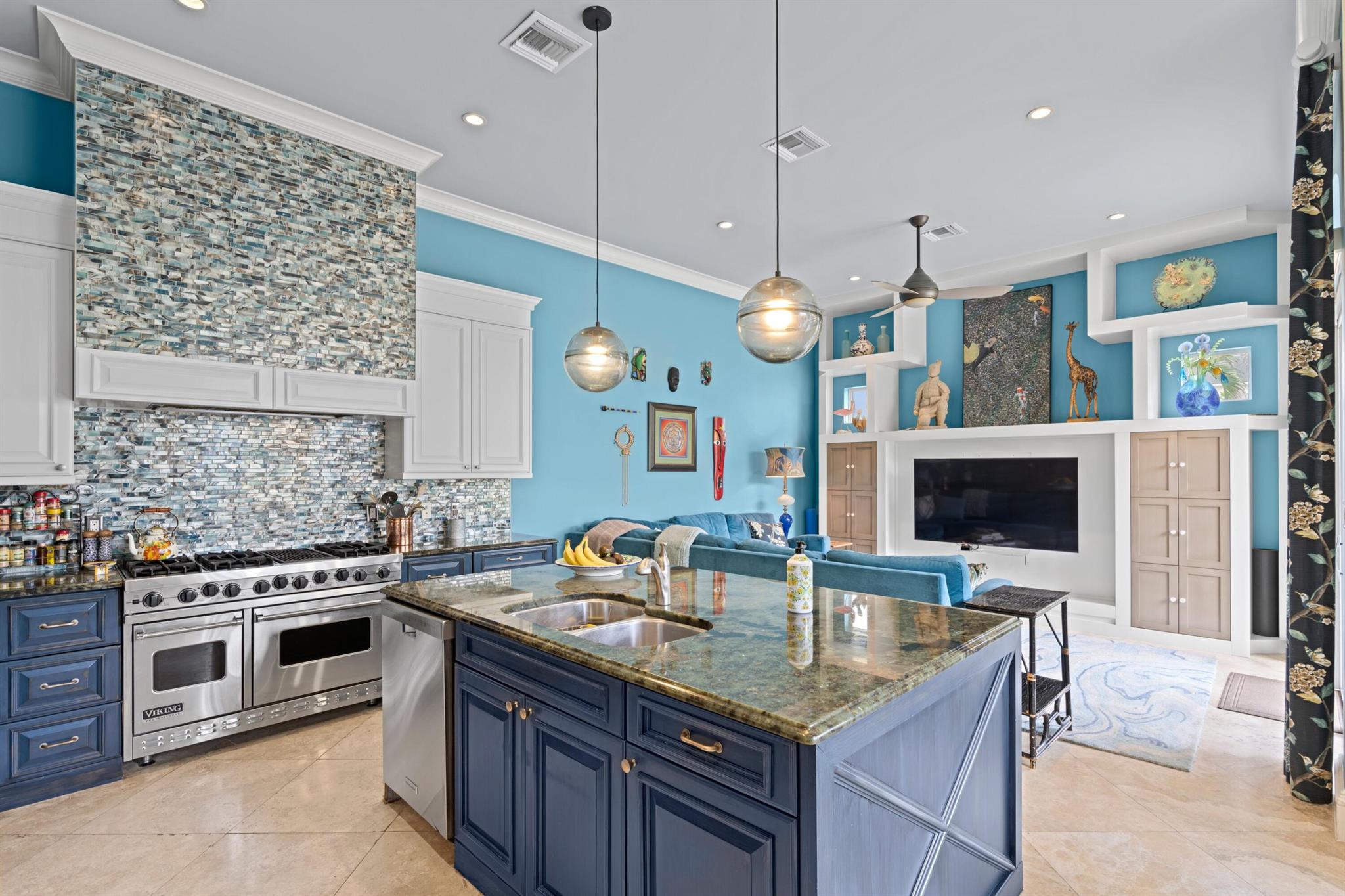 SURFSIDE HILLS - Residential