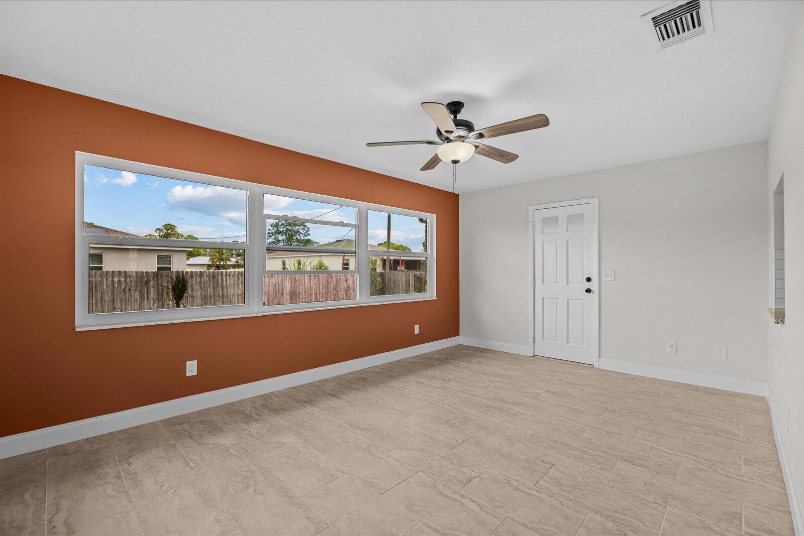 PORT ST LUCIE SECTION 27 - Residential