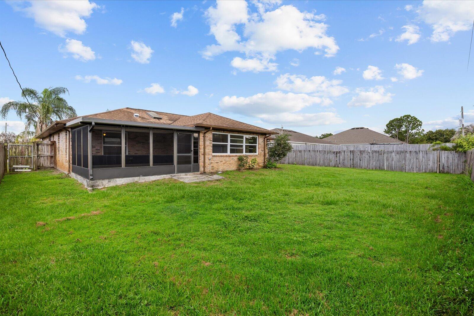 PORT ST LUCIE SECTION 27 - Residential
