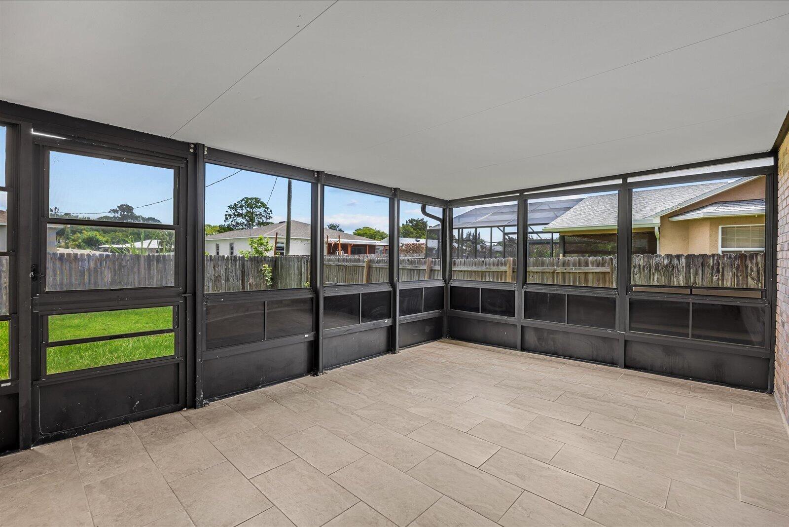PORT ST LUCIE SECTION 27 - Residential