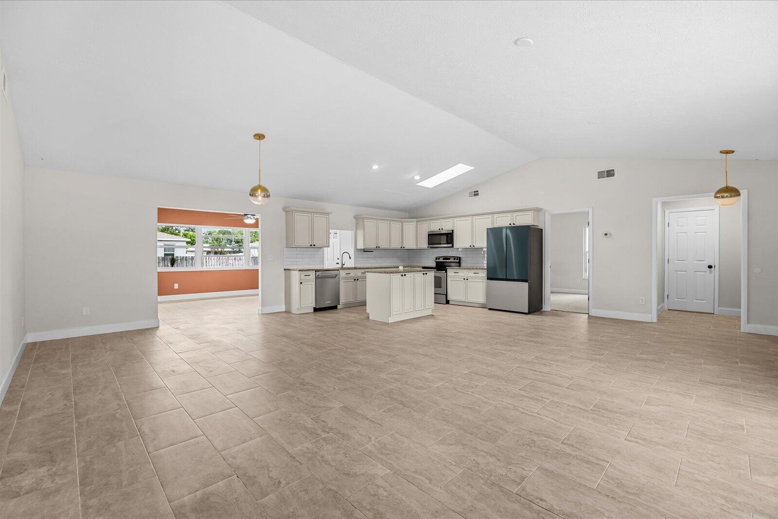 PORT ST LUCIE SECTION 27 - Residential