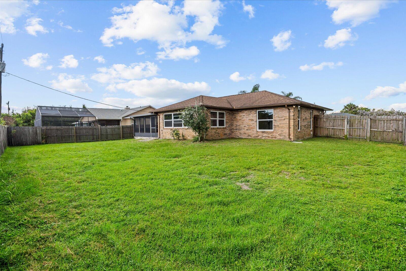 PORT ST LUCIE SECTION 27 - Residential