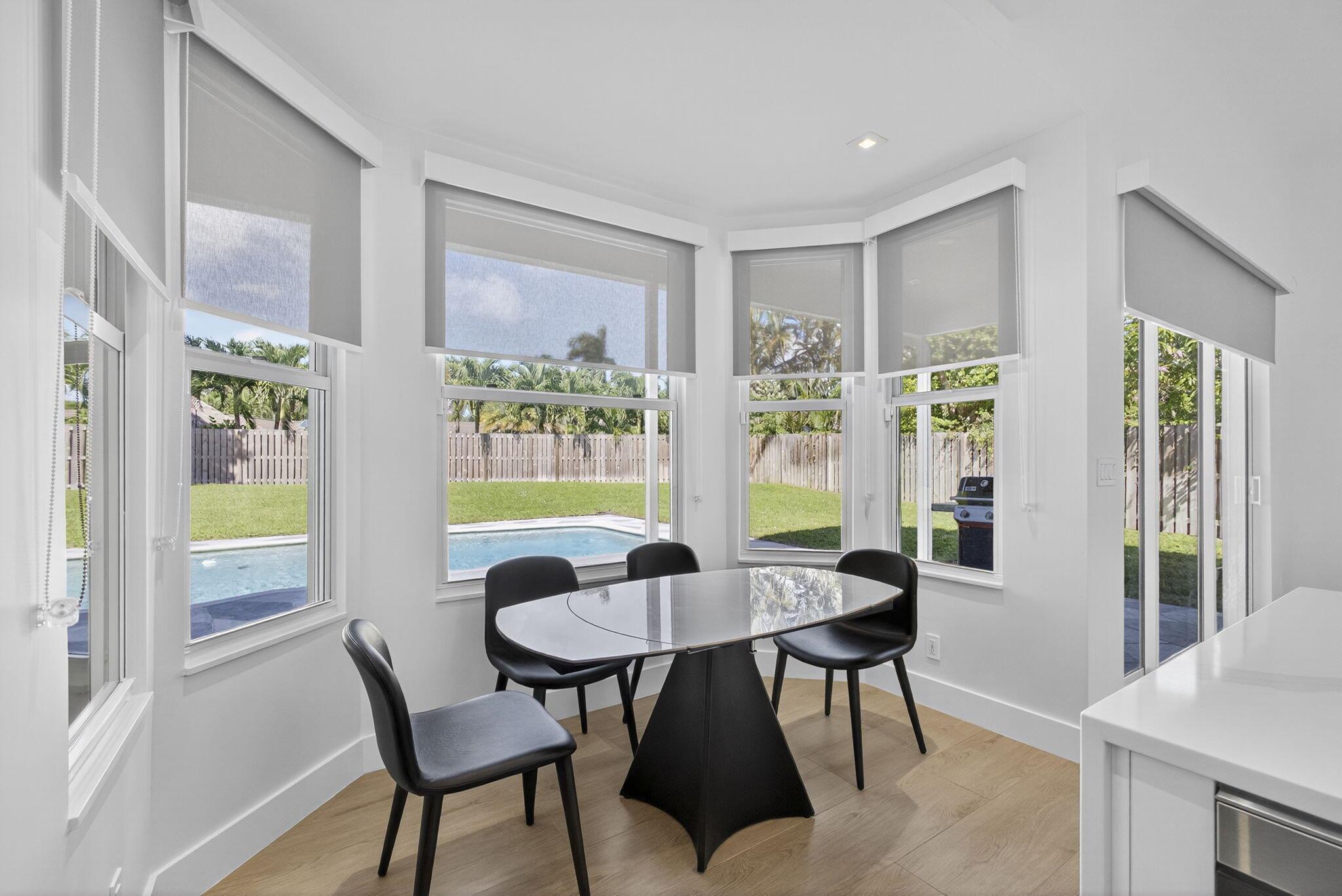 CRYSTAL POINTE 1 - Residential