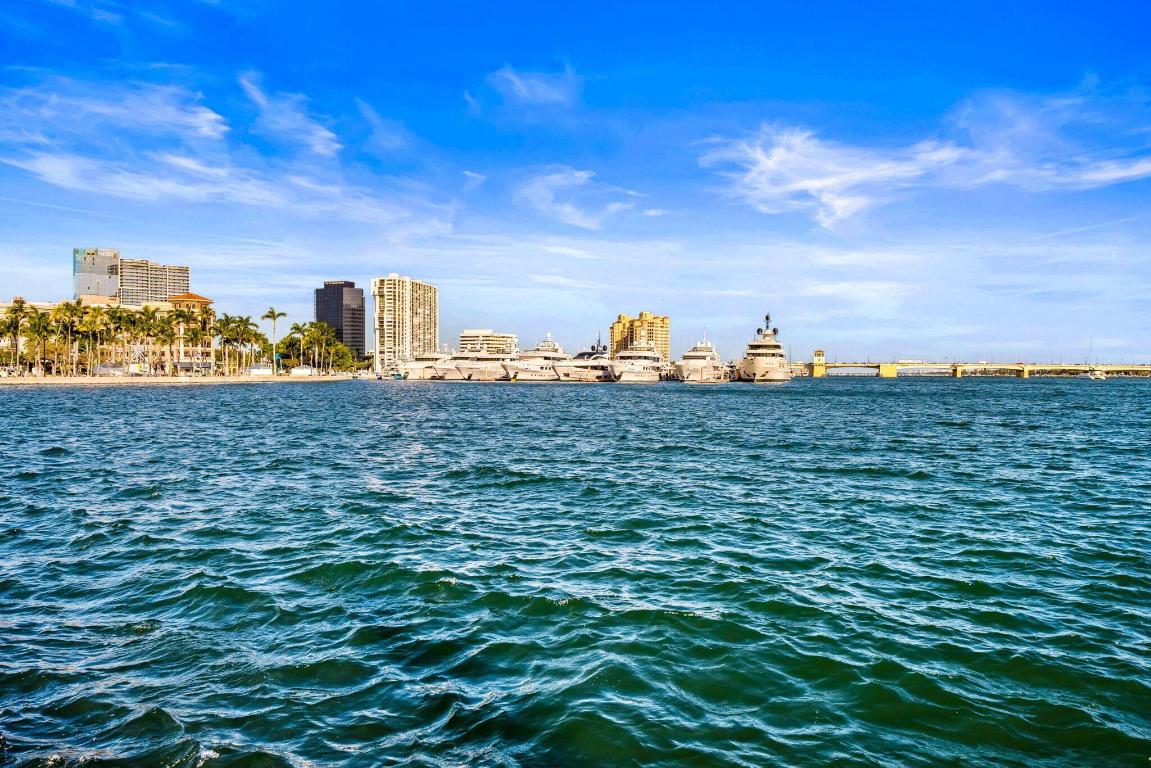 CRYSTAL POINTE 1 - Residential