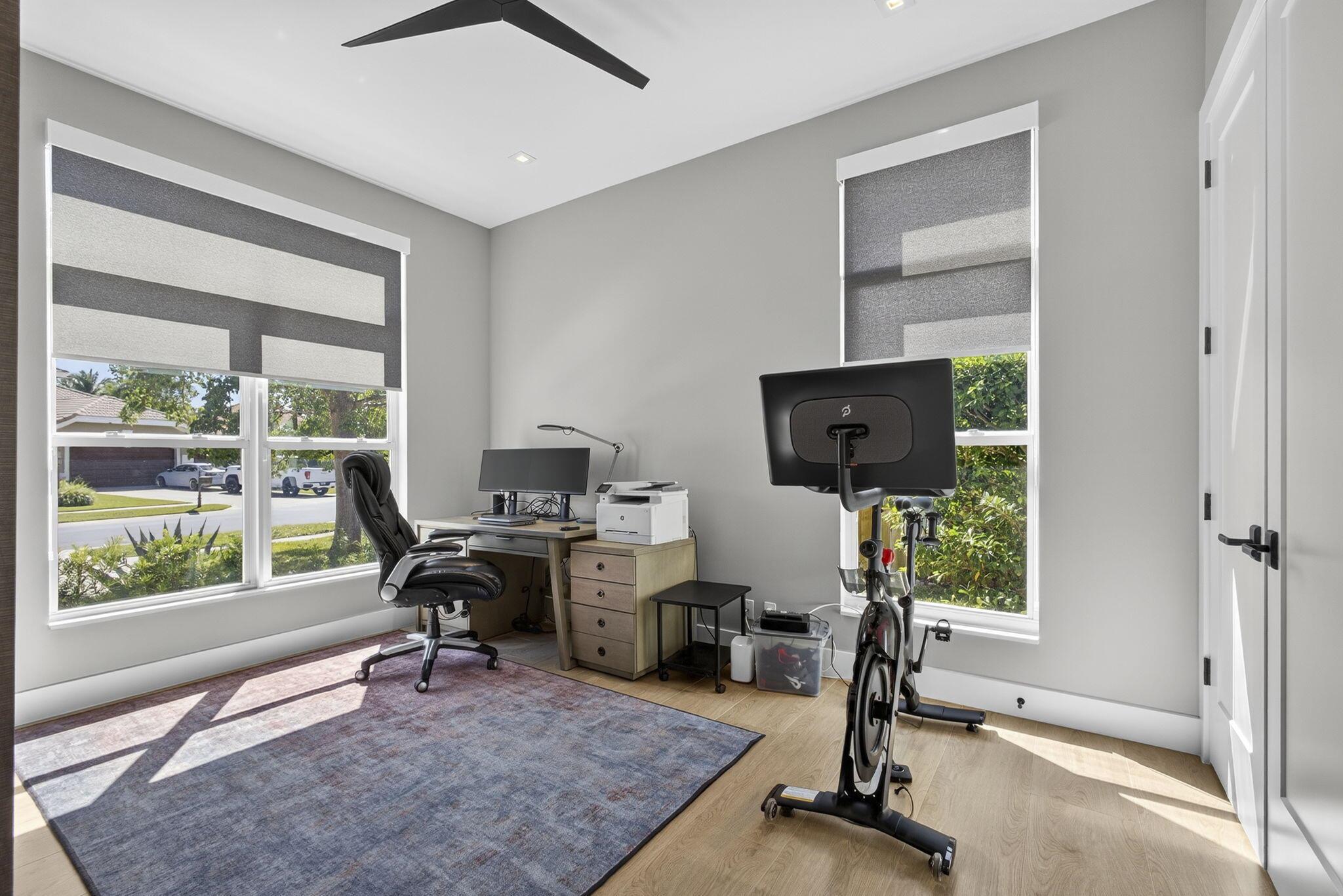 CRYSTAL POINTE 1 - Residential