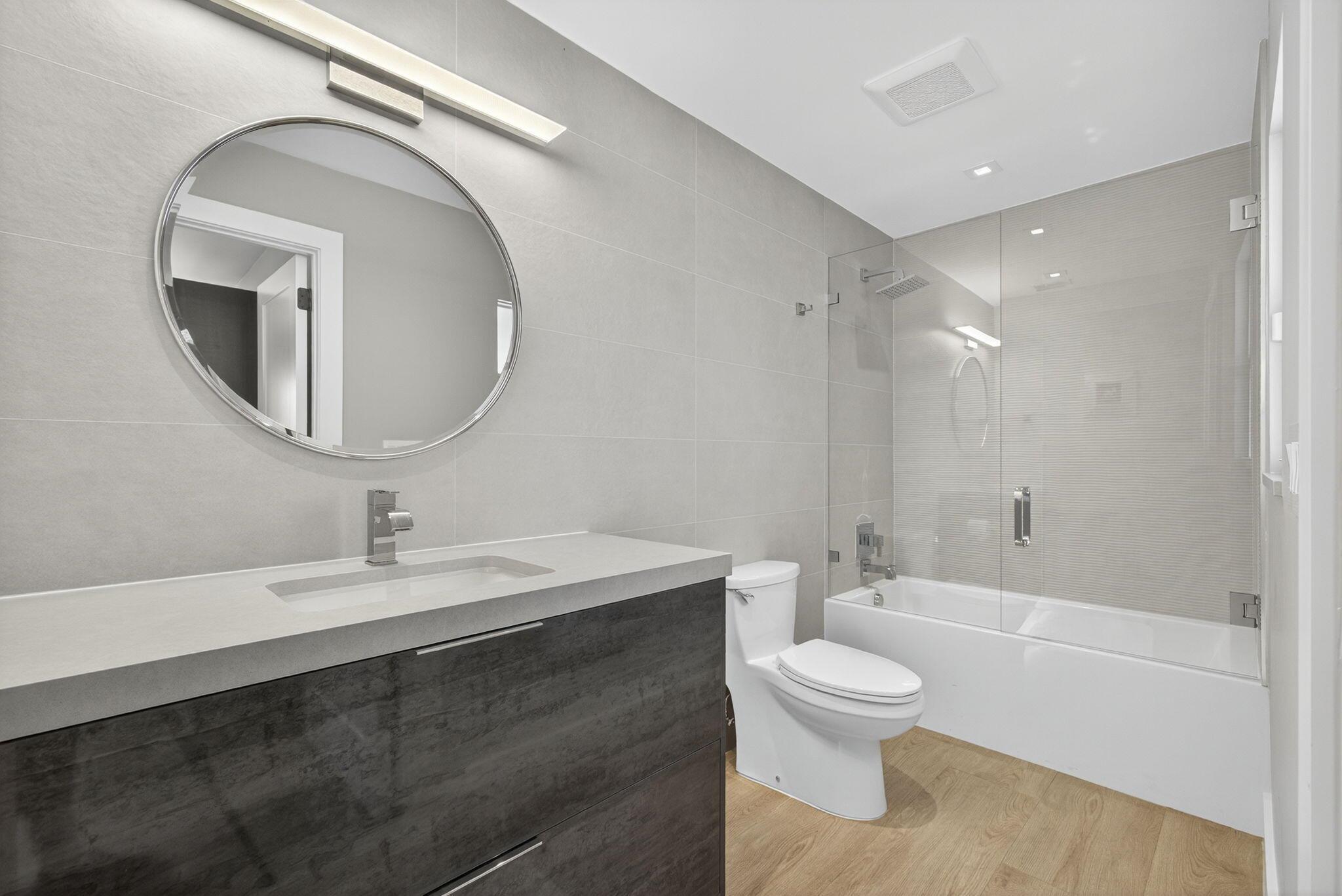 CRYSTAL POINTE 1 - Residential