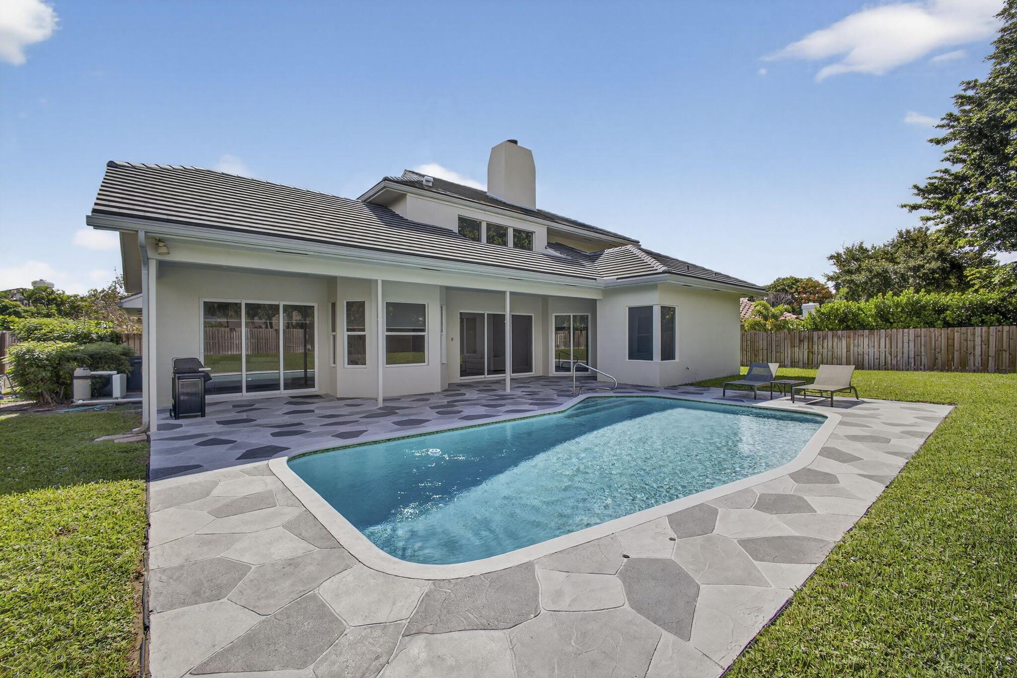 CRYSTAL POINTE 1 - Residential