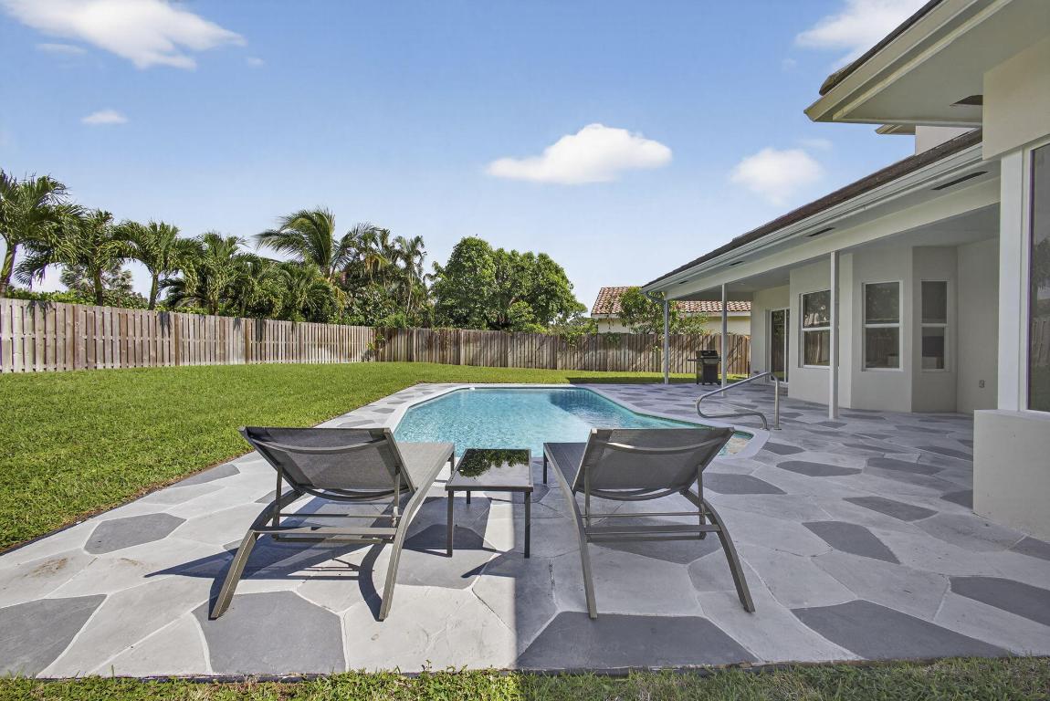 CRYSTAL POINTE 1 - Residential