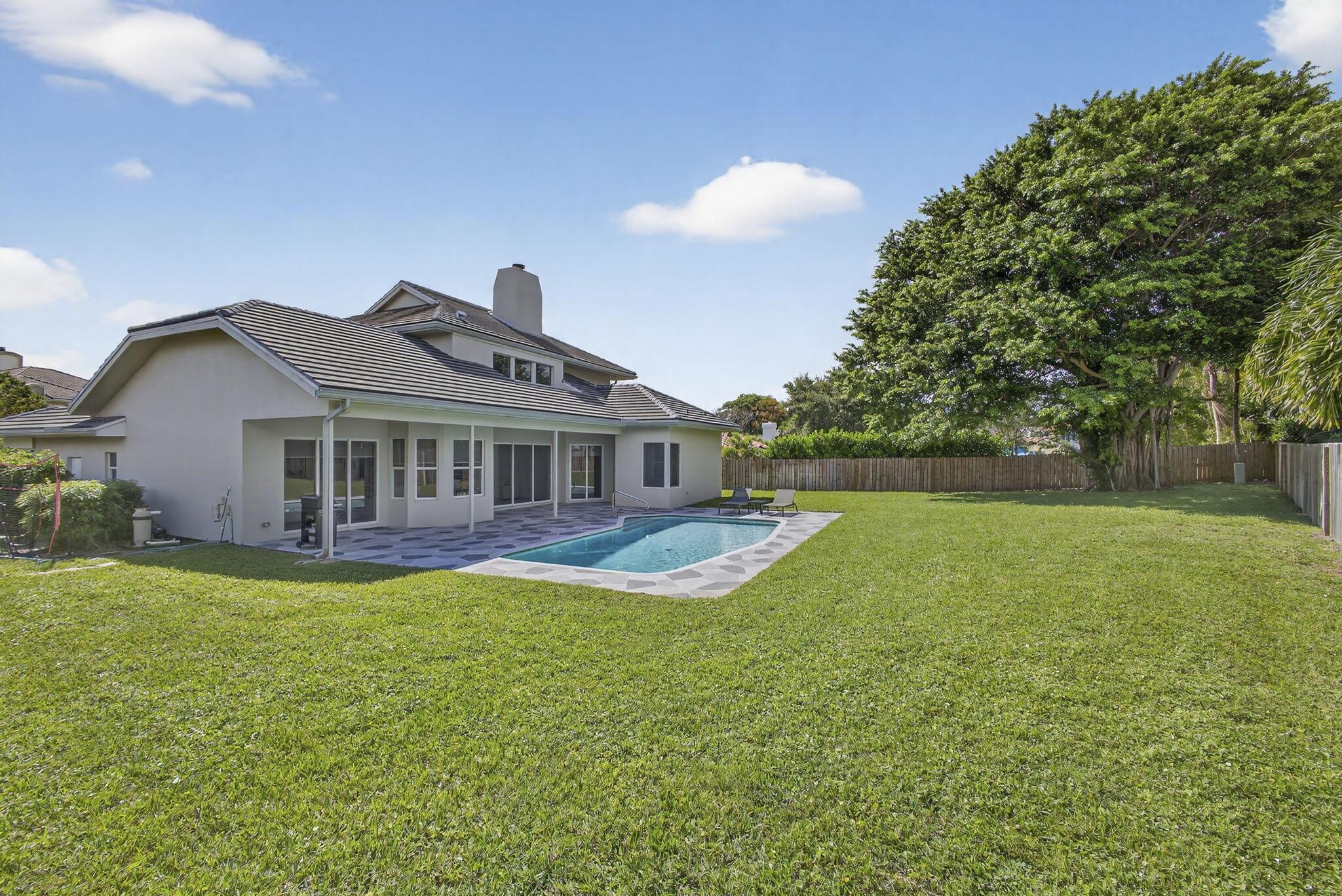 CRYSTAL POINTE 1 - Residential