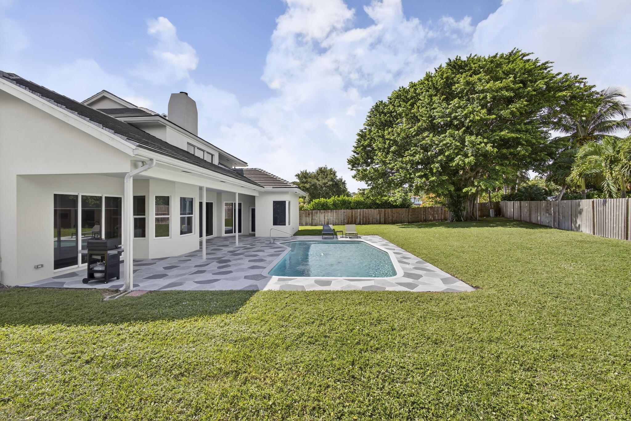 CRYSTAL POINTE 1 - Residential