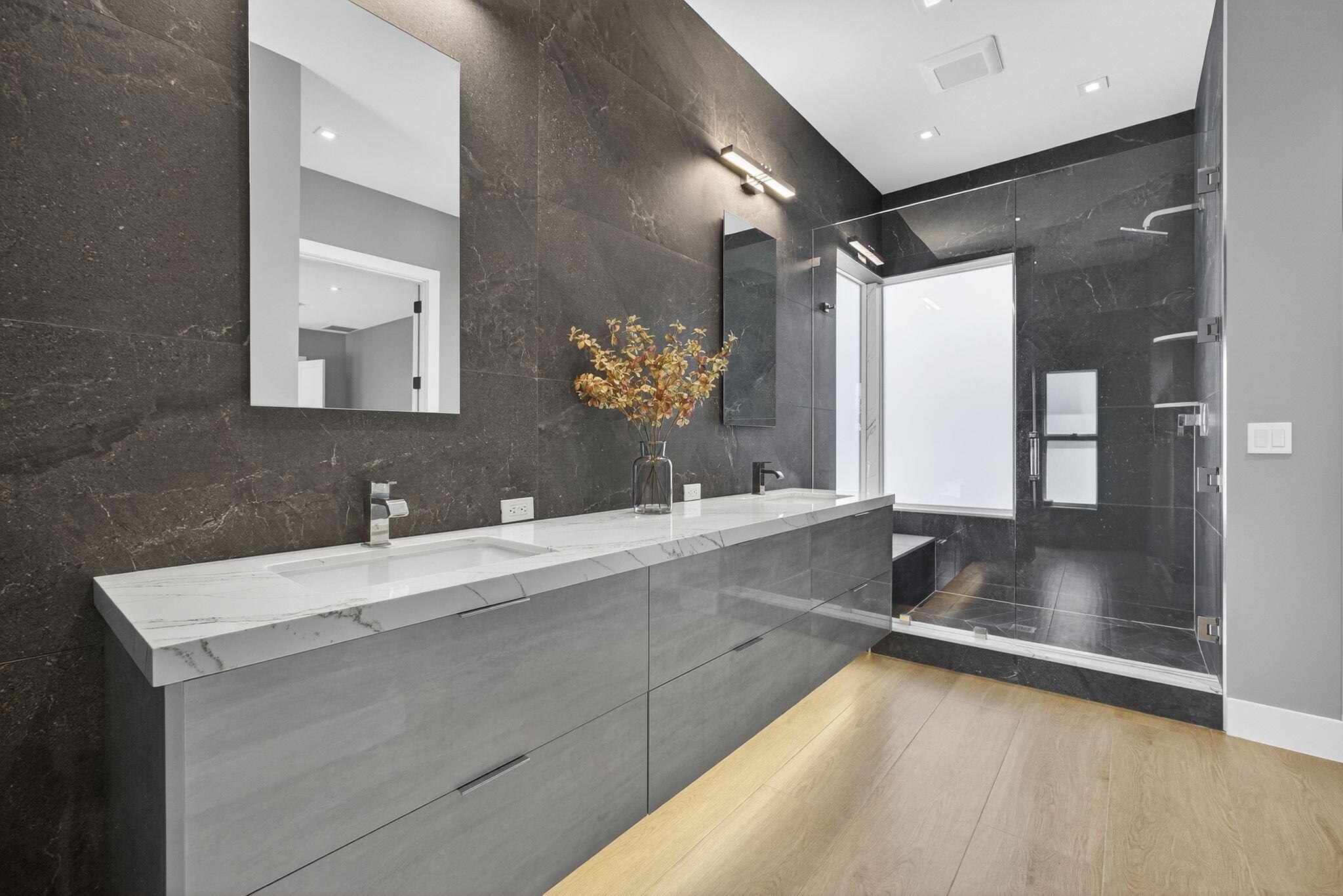 CRYSTAL POINTE 1 - Residential