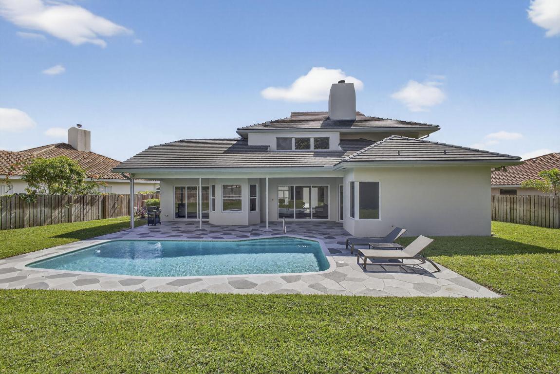 CRYSTAL POINTE 1 - Residential