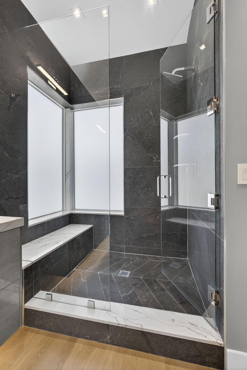 CRYSTAL POINTE 1 - Residential