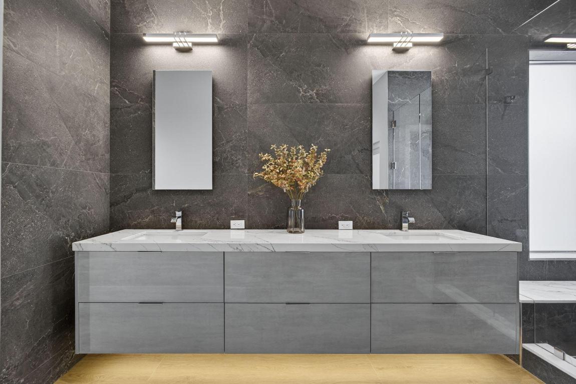 CRYSTAL POINTE 1 - Residential