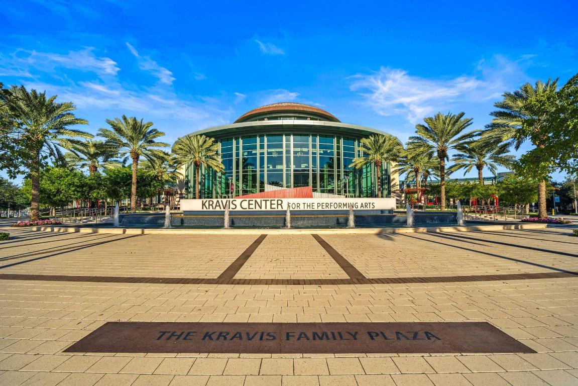 CRYSTAL POINTE 1 - Residential