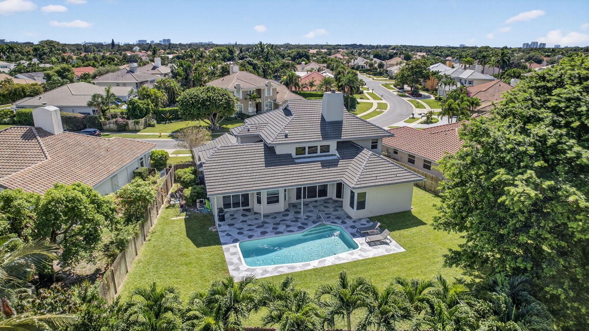 CRYSTAL POINTE 1 - Residential