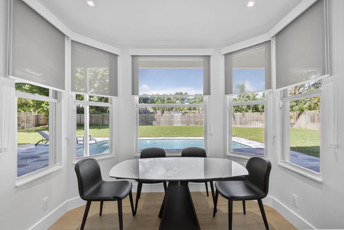 CRYSTAL POINTE 1 - Residential