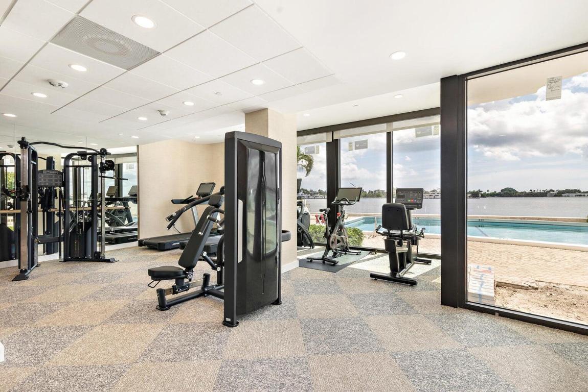 TRIANON CONDO - Residential