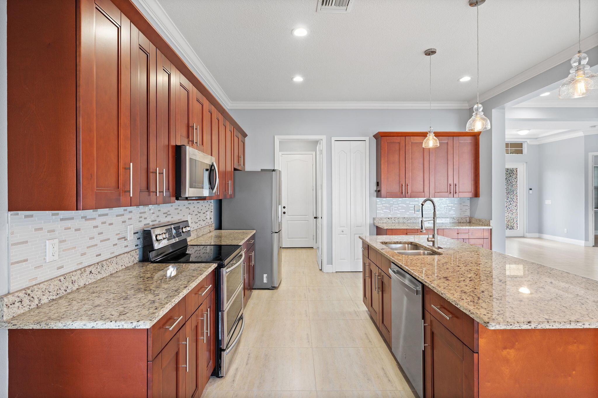 PORT ST LUCIE SECTION 33 - Residential