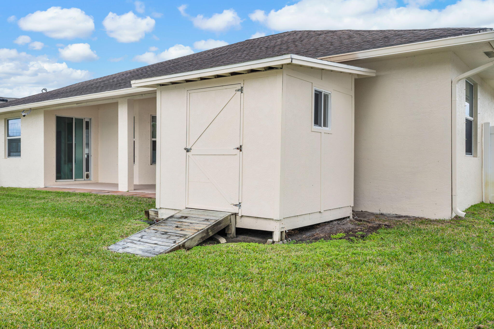 PORT ST LUCIE SECTION 33 - Residential