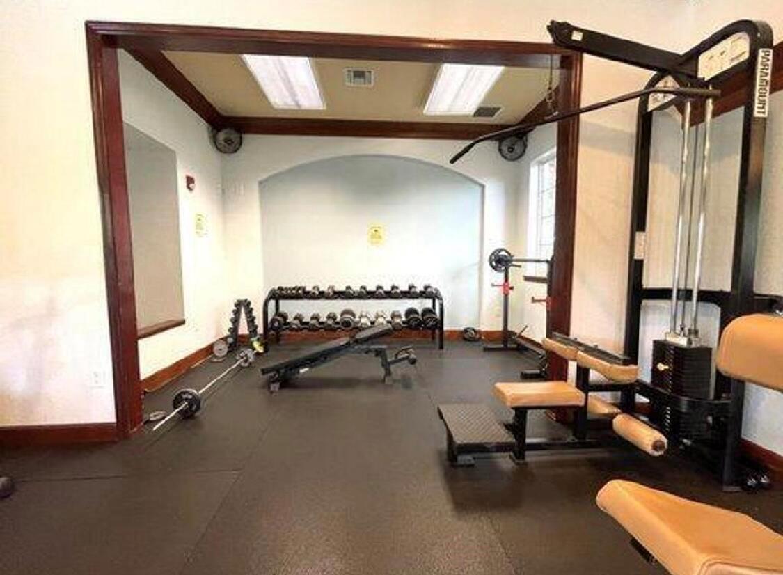 GRAND VIEW AT CRESTWOOD C - Residential Lease