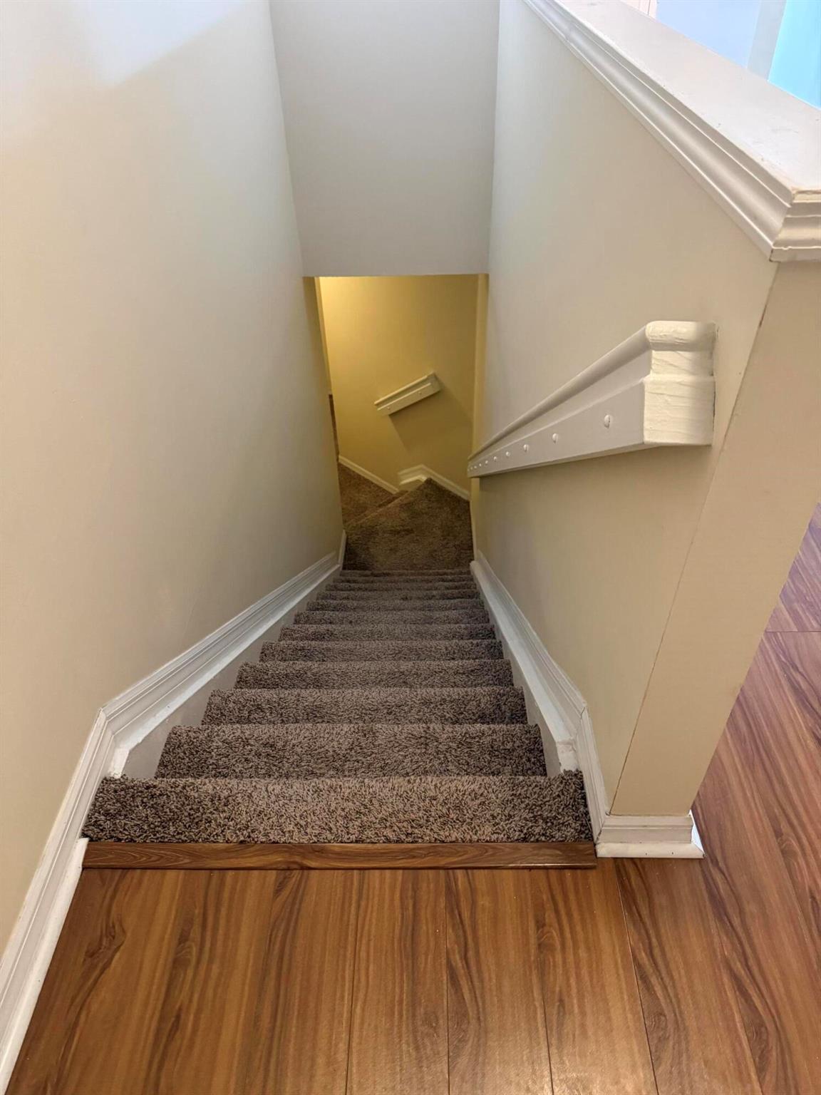 GRAND VIEW AT CRESTWOOD C - Residential Lease