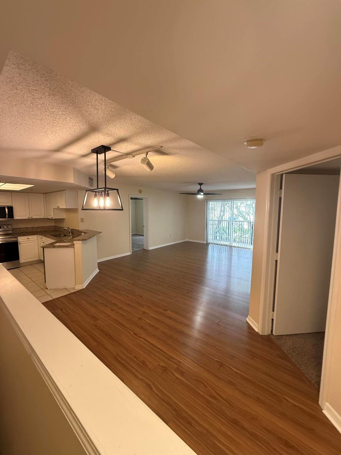 GRAND VIEW AT CRESTWOOD C - Residential Lease