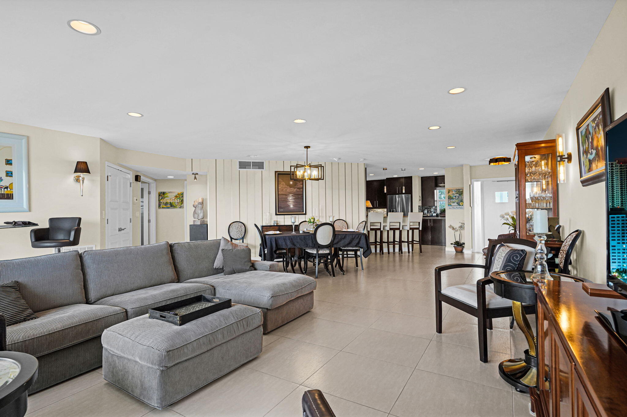 RIVERCREST - Residential